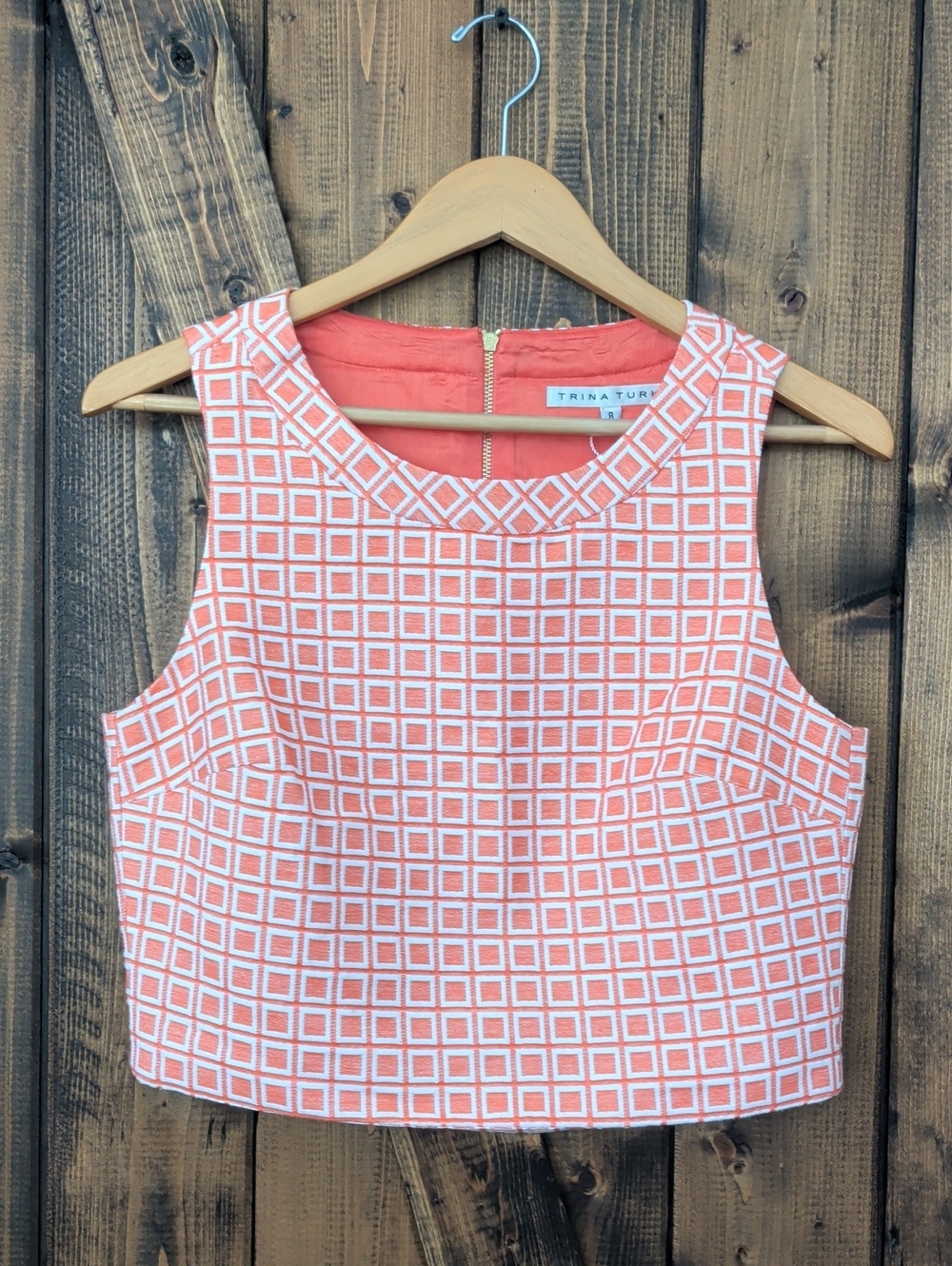 Trina Turk Coral and White Square-Print Cropped Shell NWT Size 8